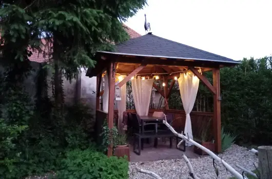 K�szeghegyalja Vend�gh�z - Augusztus 20. (min. 2 �j)