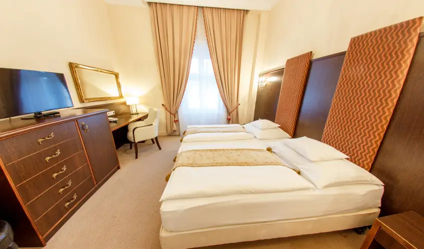 Kristly Imperial Hotel Tata - Augusztus 20. 