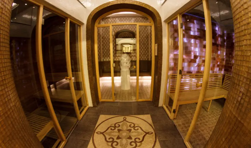 Kristly Imperial Hotel Tata - Augusztus 20. 