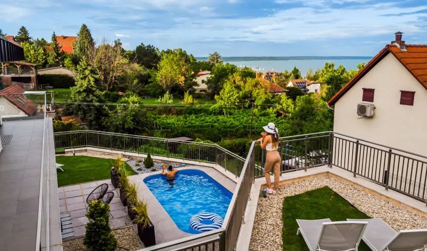 Lake Spirit Boutique Apartments Balatonalmdi - Augusztus 20.