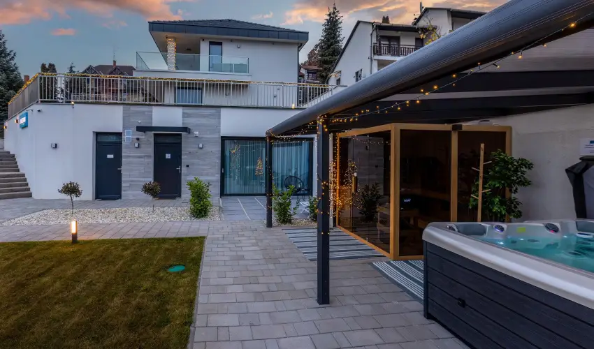 Lake Spirit Boutique Apartments Balatonalmdi - Augusztus 20.