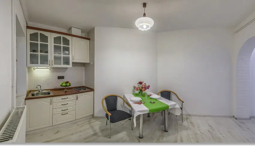 Laky Villa Zalakaros - Augusztus 20. (min. 2 �j)