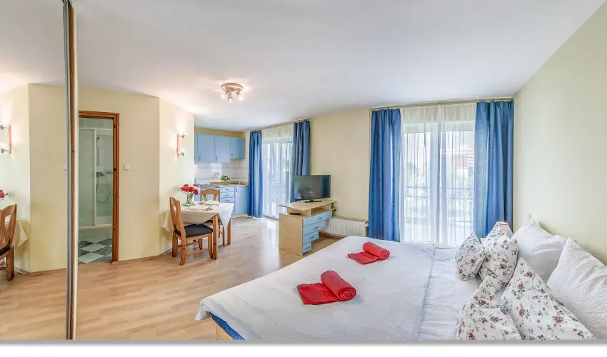 Laky Villa Zalakaros - Augusztus 20. (min. 2 �j)