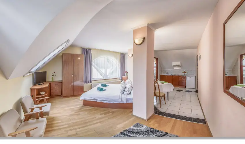 Laky Villa Zalakaros - Augusztus 20. (min. 2 �j)