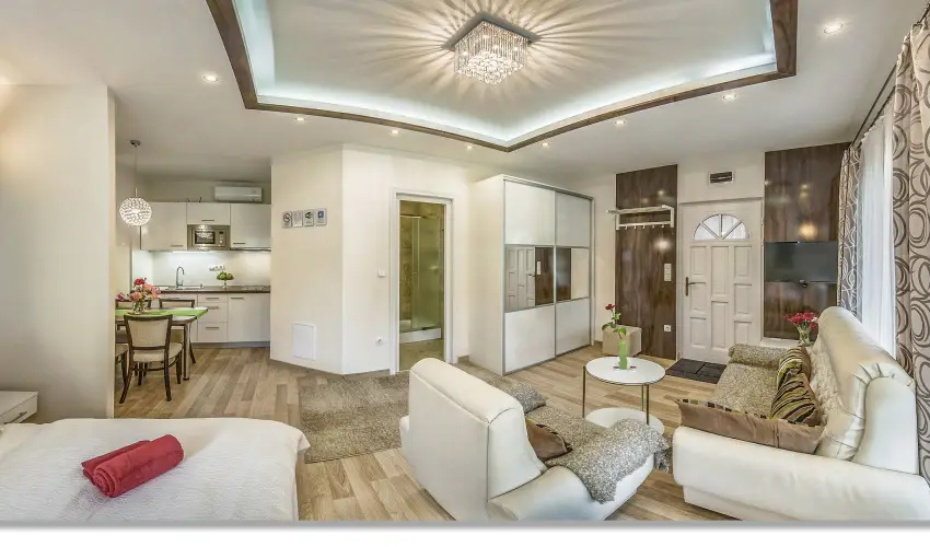 Laky Villa Zalakaros - Augusztus 20. (min. 2 �j)