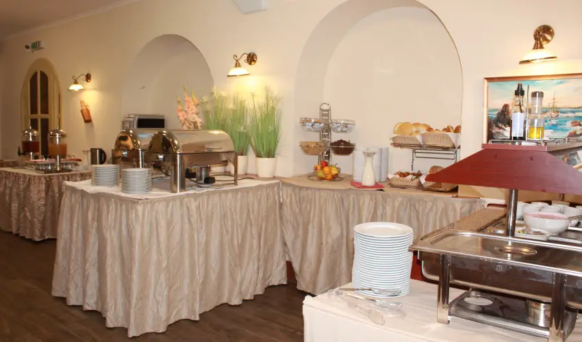 Land-Plan Hotel & Restaurant T�lt�stava - Augusztus 20.