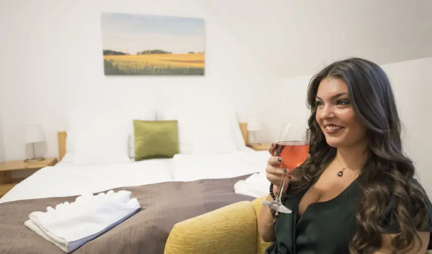 Land-Plan Hotel & Restaurant T�lt�stava - Augusztus 20.