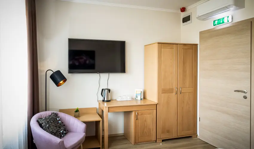 Land-Plan Hotel & Restaurant T�lt�stava - Augusztus 20.