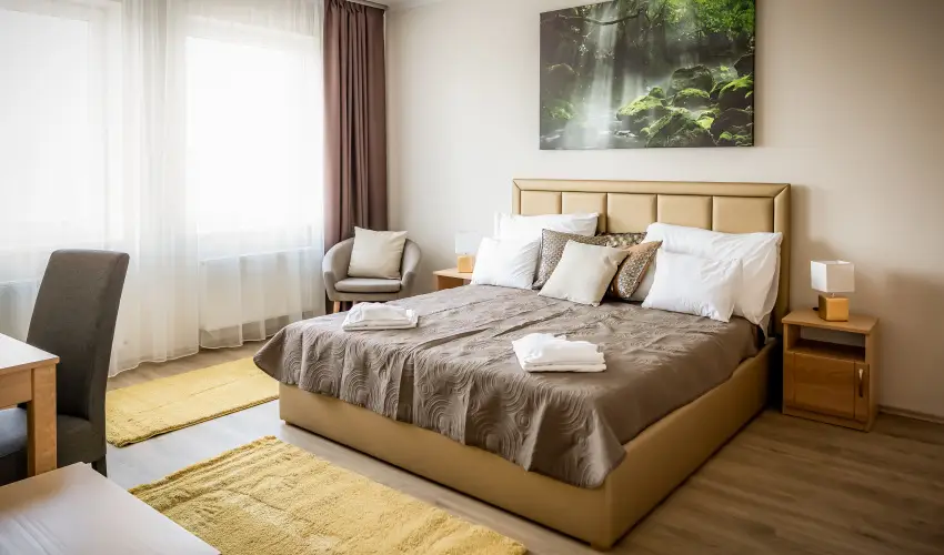 Land-Plan Hotel & Restaurant T�lt�stava - Augusztus 20.