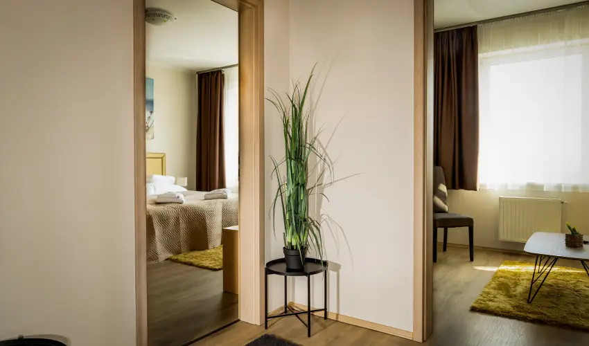 Land-Plan Hotel & Restaurant T�lt�stava - Augusztus 20.