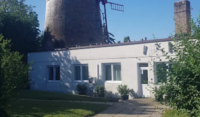 Lencs�s Apartmanh�z Apartmanok Sopron - Augusztus 20.