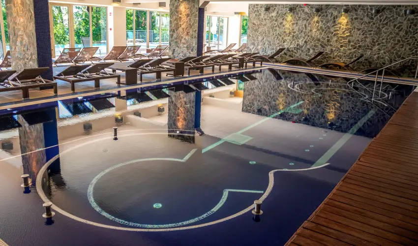 Lifestyle Hotel Mtra Mtrahza - Augusztus 20.