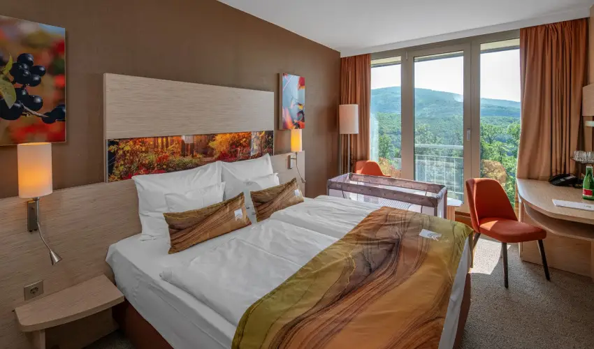 Lifestyle Hotel Mtra Mtrahza - Augusztus 20.