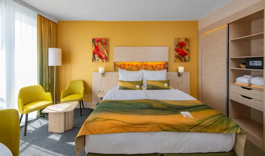 Lifestyle Hotel Mtra Mtrahza - Augusztus 20.