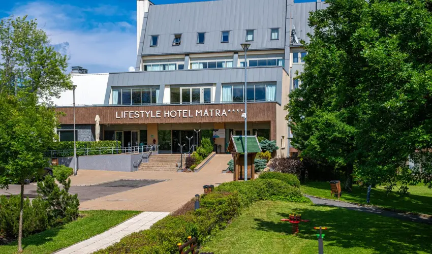 Lifestyle Hotel Mtra Mtrahza - Augusztus 20.