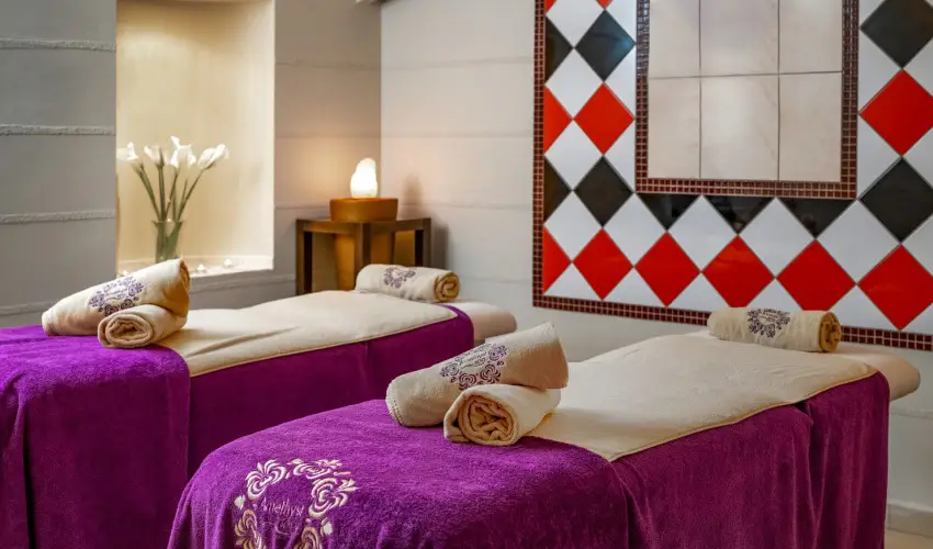 Lifestyle Hotel Mtra Mtrahza - Augusztus 20.