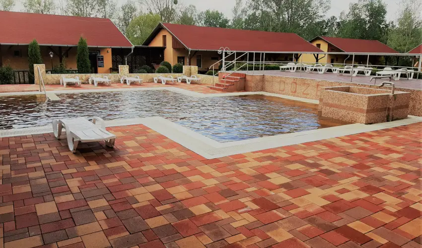 Ligetalja Term�l Hotel Pen�szlek - Augusztus 20. (min. 2 �j)