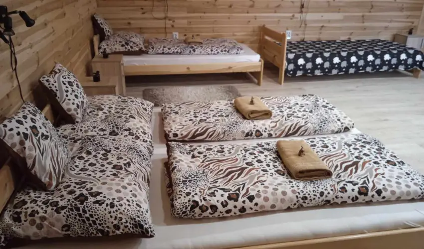 Lilla Apartmanh�zak Szilv�sv�rad - Augusztus 20. (min. 2 �j)