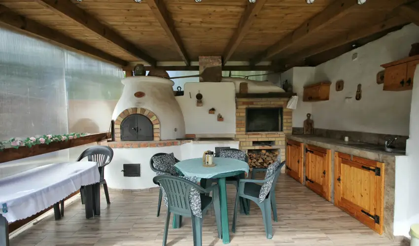 Lilla Apartmanh�zak Szilv�sv�rad - Augusztus 20. (min. 2 �j)