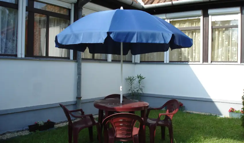 Liza Apartman Gyula - Augusztus 20. (min. 2 �j)