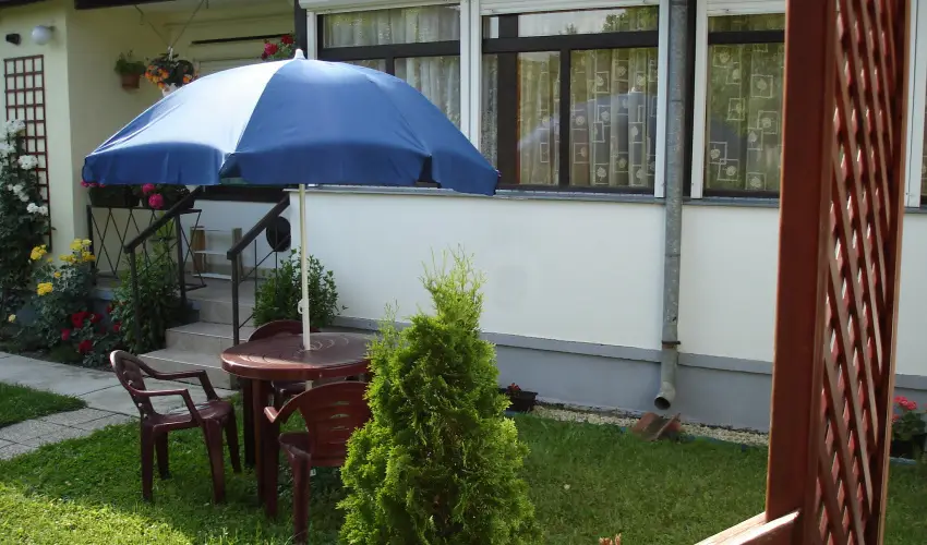 Liza Apartman Gyula - Augusztus 20. (min. 2 �j)