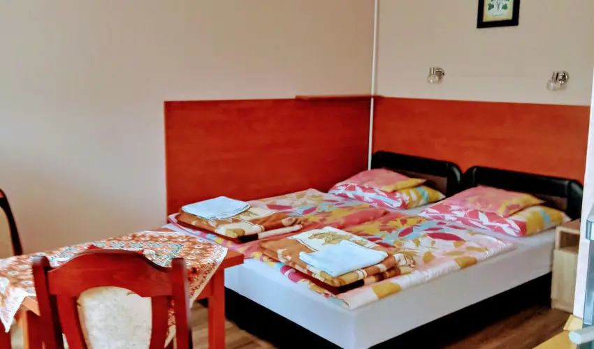 Liza Apartman Gyula - Augusztus 20. (min. 2 �j)