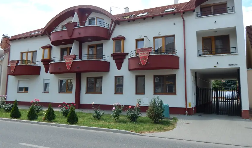 Major Panzi� & �tterem Hajd�szoboszl� - Augusztus 20.