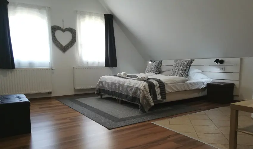 Malom-t Vendghz Tapolca - Augusztus 20.