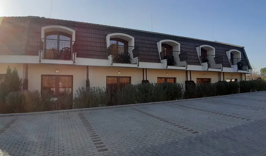 Margar�ta Apartmanh�z Bog�cs - Augusztus 20.