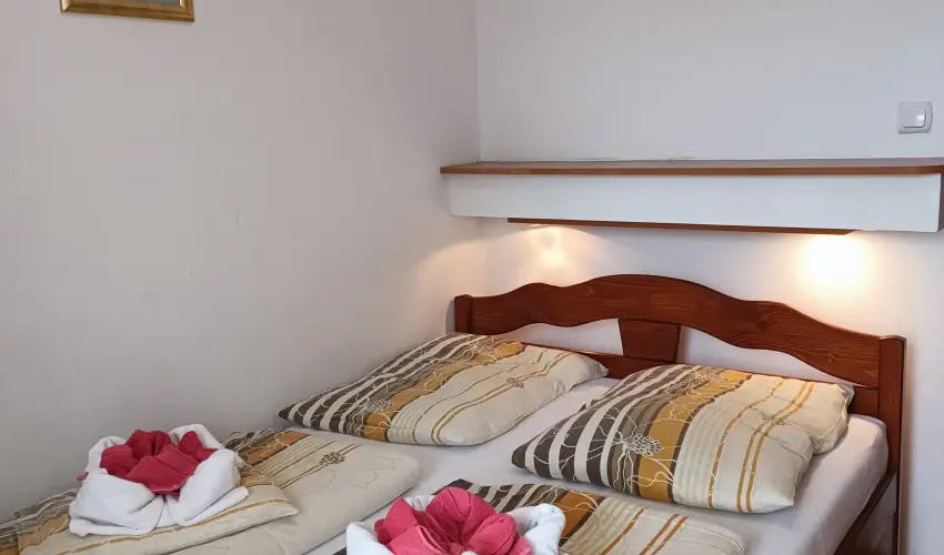 Margar�ta Apartmanh�z Bog�cs - Augusztus 20.