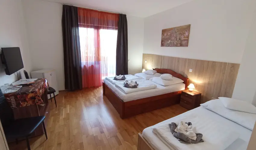 Margar�ta Apartmanh�z Bog�cs - Augusztus 20.