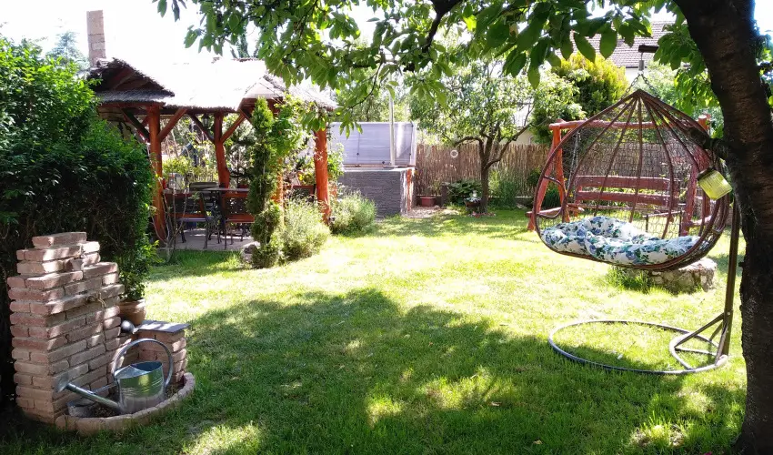 Margar�ta Panzi� S�rospatak - Augusztus 20. (min. 3 �j)