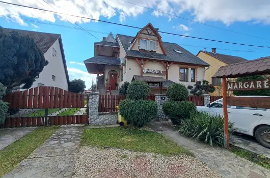 Margar�ta Panzi� - Augusztus 20. (min. 3 �j)