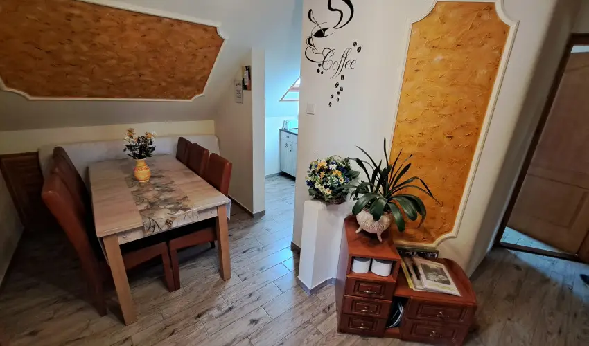 Margar�ta Panzi� S�rospatak - Augusztus 20. (min. 3 �j)