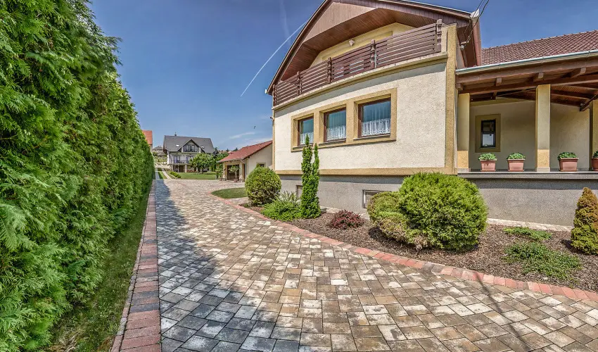 M�ria Apartmanok Zalakaros - Augusztus 20. (min. 2 �j)