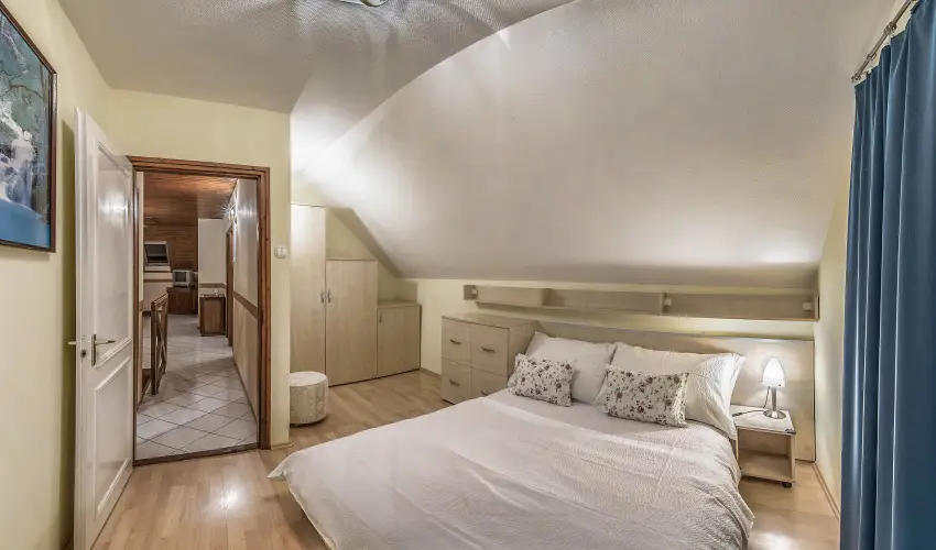 M�ria Apartmanok Zalakaros - Augusztus 20. (min. 2 �j)