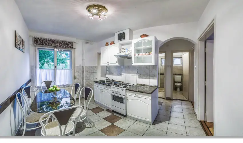 Marika Apartmanok Zalakaros - Augusztus 20. (min. 4 �j)