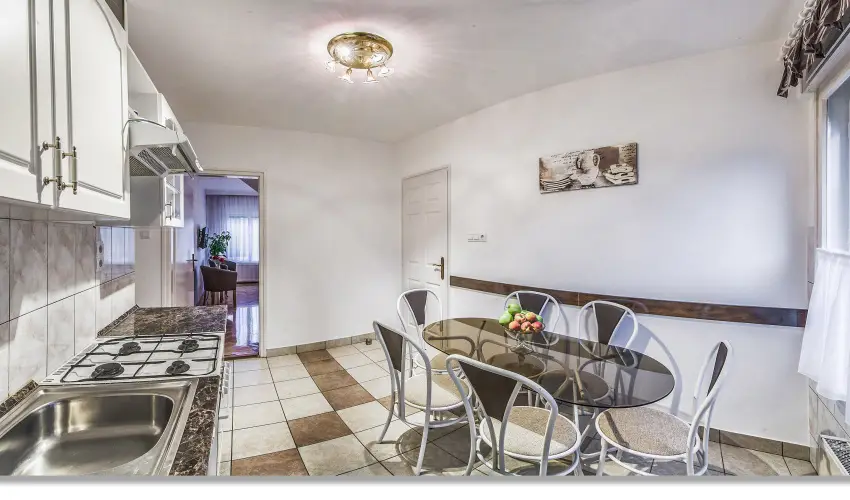 Marika Apartmanok Zalakaros - Augusztus 20. (min. 4 �j)