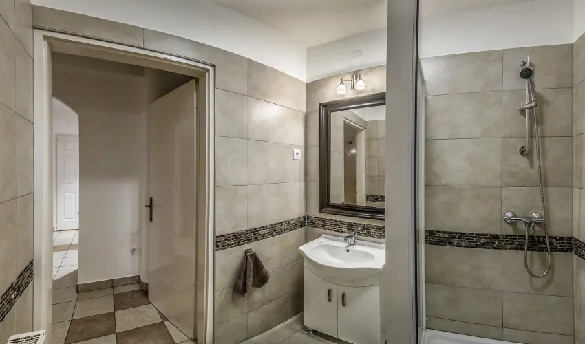 Marika Apartmanok Zalakaros - Augusztus 20. (min. 4 �j)