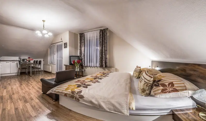 Marika Apartmanok Zalakaros - Augusztus 20. (min. 4 �j)