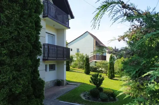 Marika Apartmanok - Augusztus 20. (min. 4 �j)