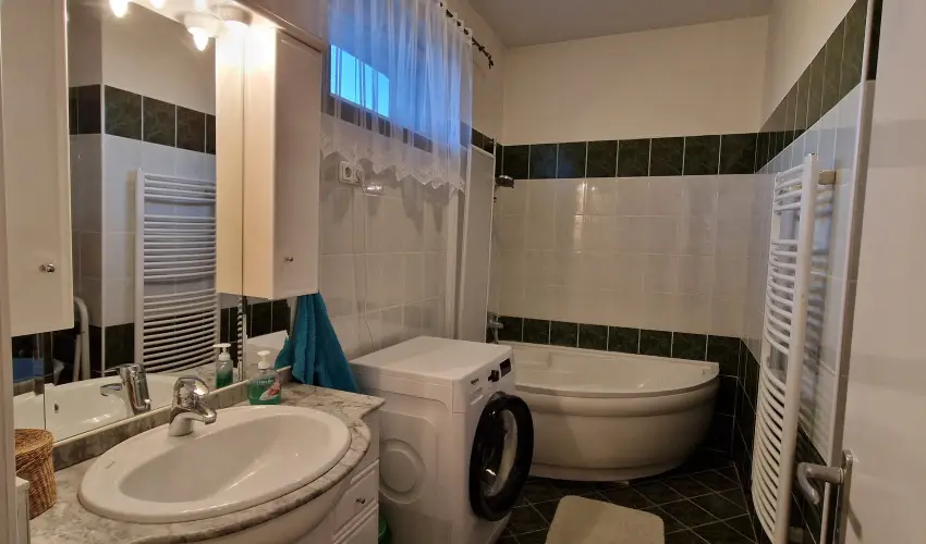 Mrki Vendghz Mrk - Augusztus 20. (min. 2 j)