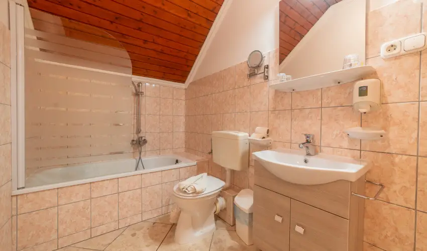 M�rv�ny Panzi� Hajd�szoboszl� - Augusztus 20. (min. 3 �j)