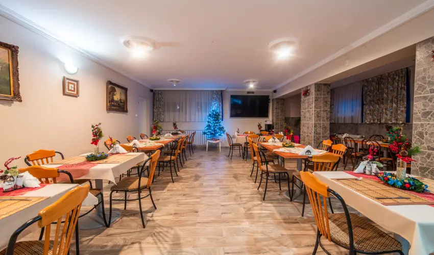 M�rv�ny Panzi� Hajd�szoboszl� - Augusztus 20. (min. 3 �j)