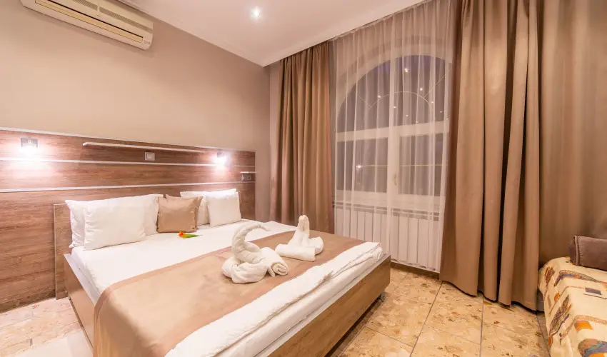 M�rv�ny Panzi� Hajd�szoboszl� - Augusztus 20. (min. 3 �j)