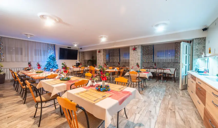 M�rv�ny Panzi� Hajd�szoboszl� - Augusztus 20. (min. 3 �j)