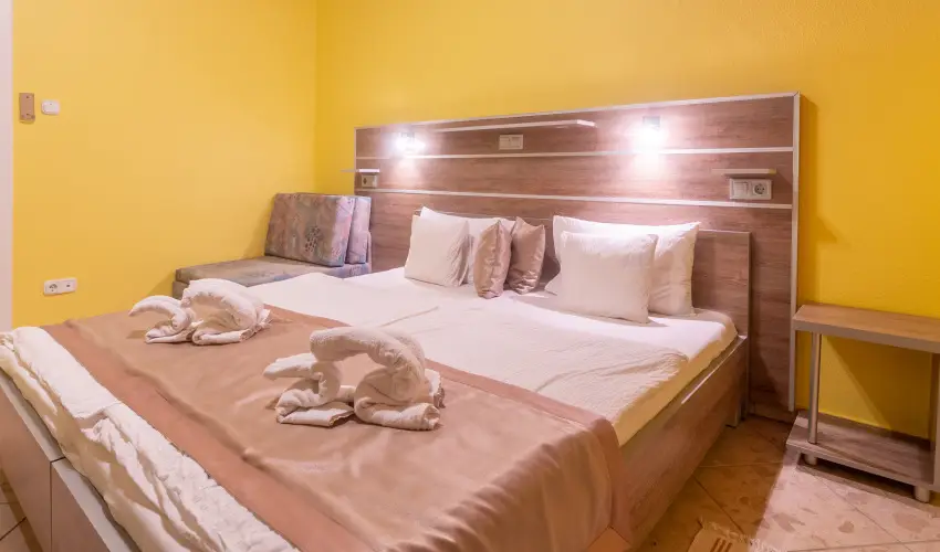 M�rv�ny Panzi� Hajd�szoboszl� - Augusztus 20. (min. 3 �j)