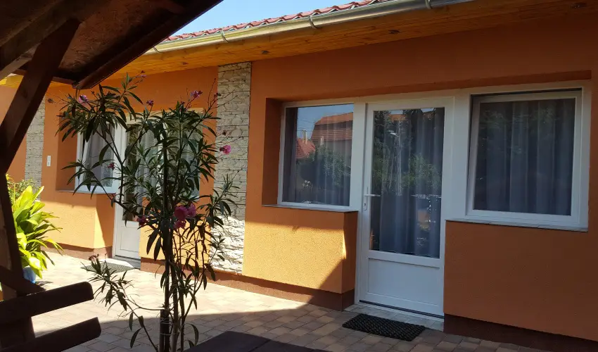 Mary Apartman Hajdszoboszl - Augusztus 20. (min. 4 j)