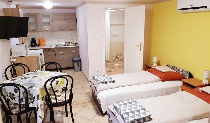 Mary Apartman Hajdszoboszl - Augusztus 20. (min. 4 j)