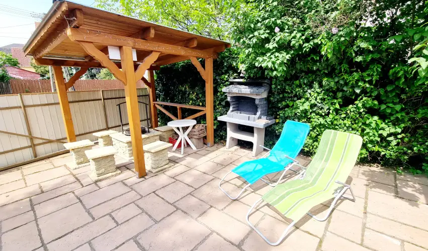 Mary Apartman Hajd�szoboszl� - Augusztus 20. (min. 4 �j)